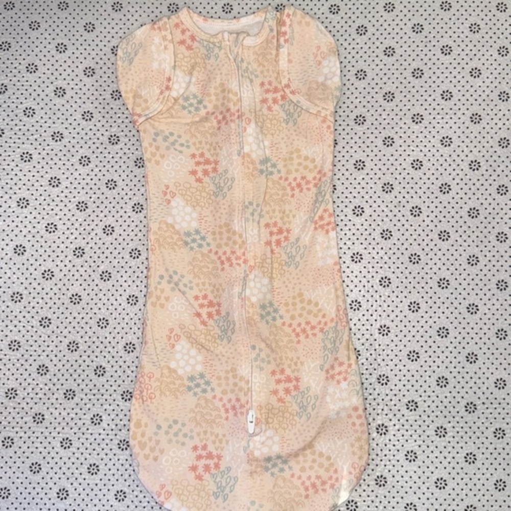🛍 LITTLE GIRLS SLEEP WEAR SIZE 0-3 MONTHS 🛍